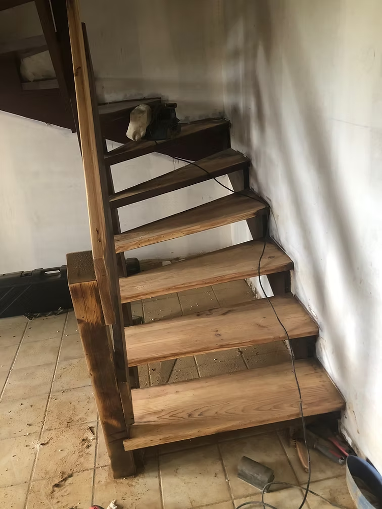 Escalier — remise en état et peinture