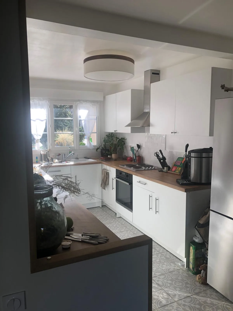 Source V6 — cuisine-bouscat-apres.webp